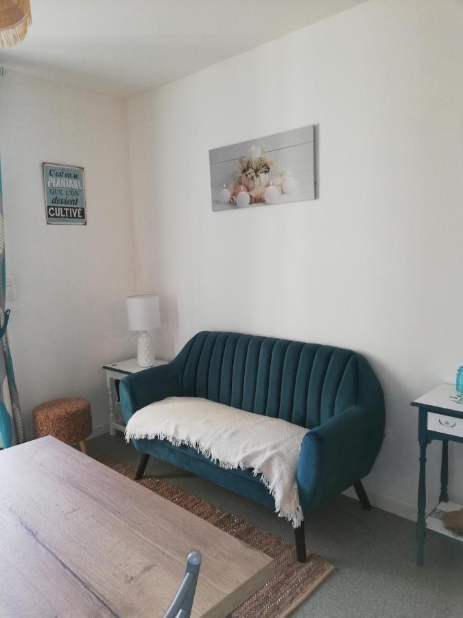 Meubles De Tourisme Le Trianon Et Le Petit Trianon Apartment Saint-Junien Ngoại thất bức ảnh
